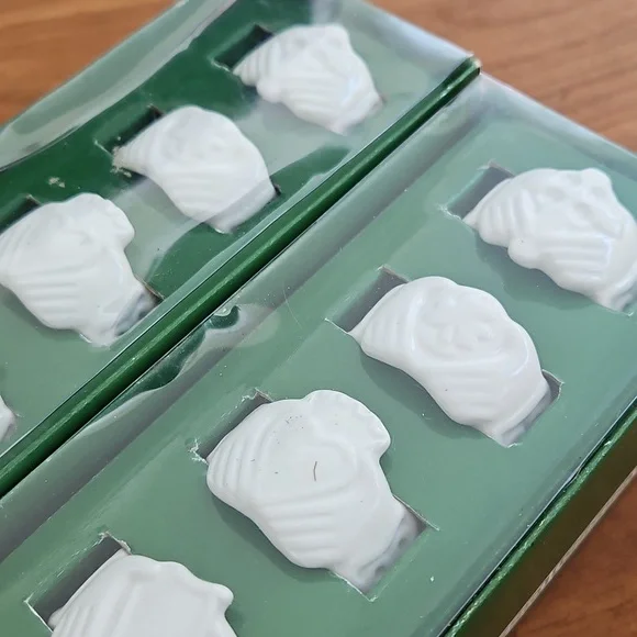 Set Of 8 Celtic Knot Porcelain Napkin Rings Irish Dining Kitchen - Picture 4 of 6